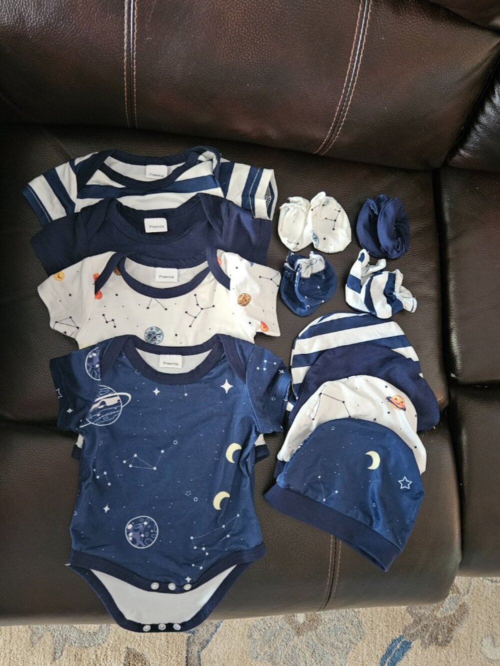 Infant Preemie Onesies W/ mittens & Knit Hats - Picture 2 of 4